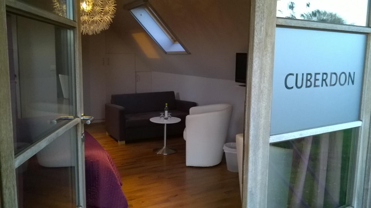 B&B De Zoete Kers Wakken Exteriér fotografie